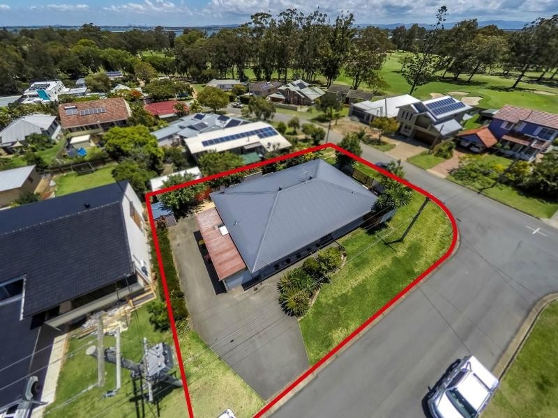 8 Frost Street, Clontarf QLD 4019