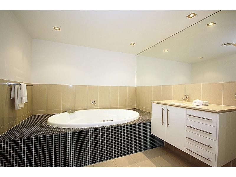 304/185 Redcliffe Parade, Redcliffe QLD 4020