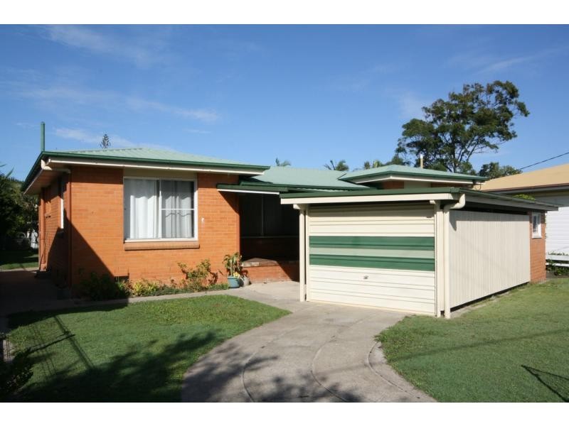 29 Crawford Street, Redcliffe QLD 4020