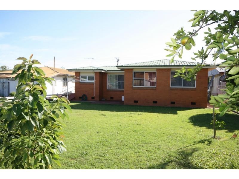 29 Crawford Street, Redcliffe QLD 4020