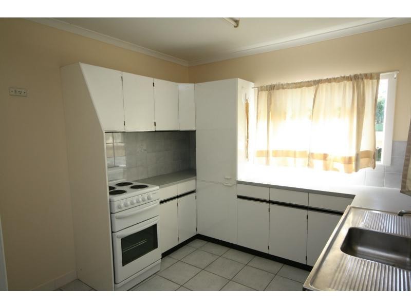 29 Crawford Street, Redcliffe QLD 4020