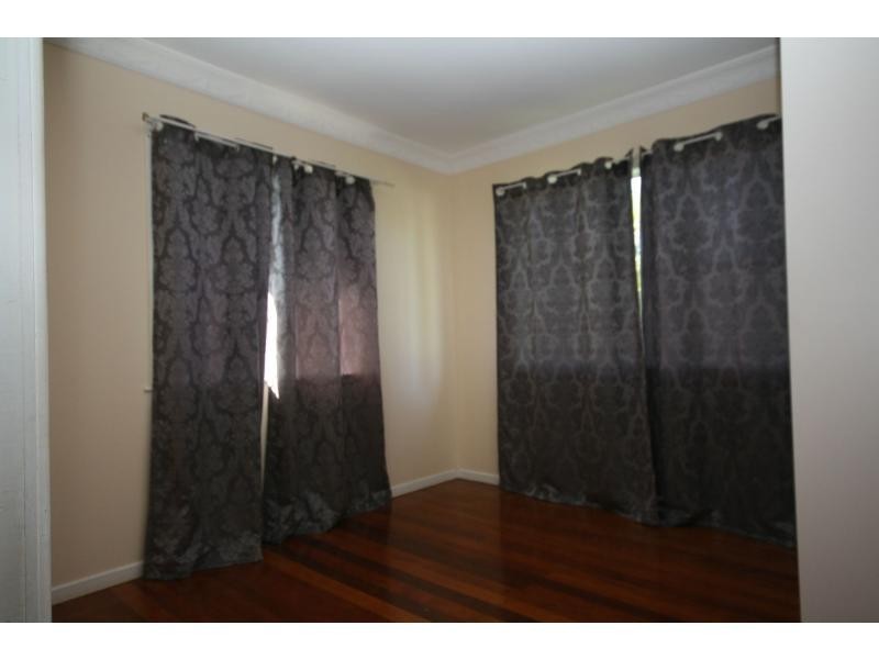29 Crawford Street, Redcliffe QLD 4020
