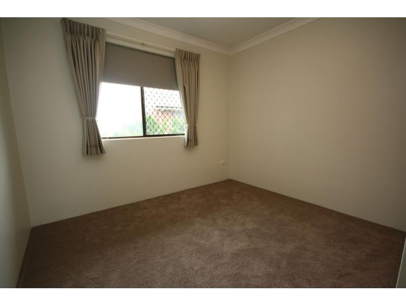 Unit 3/2 Osbourne Street, Scarborough QLD 4020