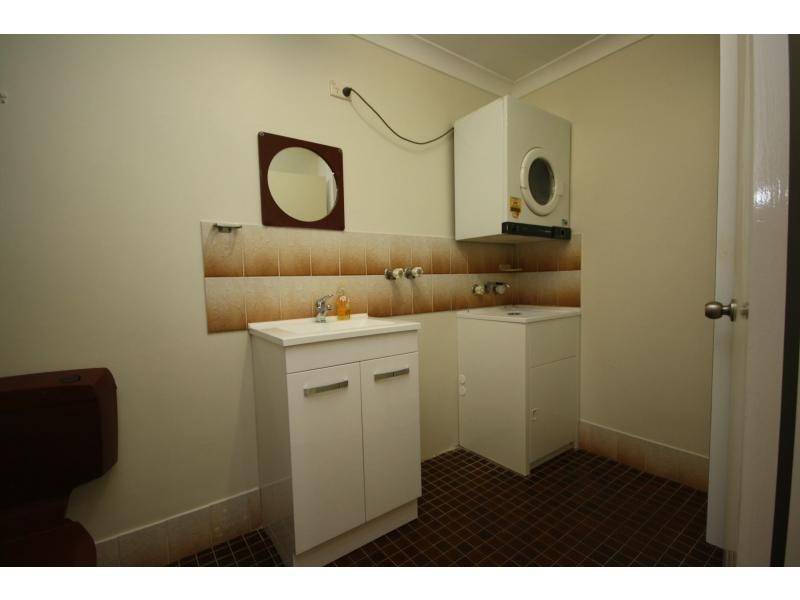 Unit 3/2 Osbourne Street, Scarborough QLD 4020