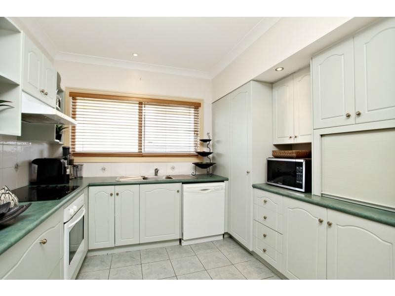 16 Welch Street, Clontarf QLD 4019