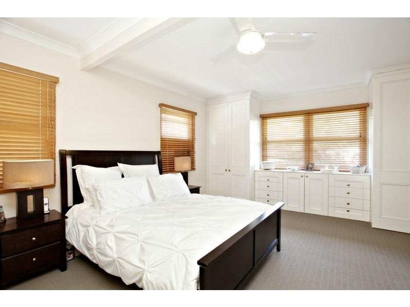 16 Welch Street, Clontarf QLD 4019