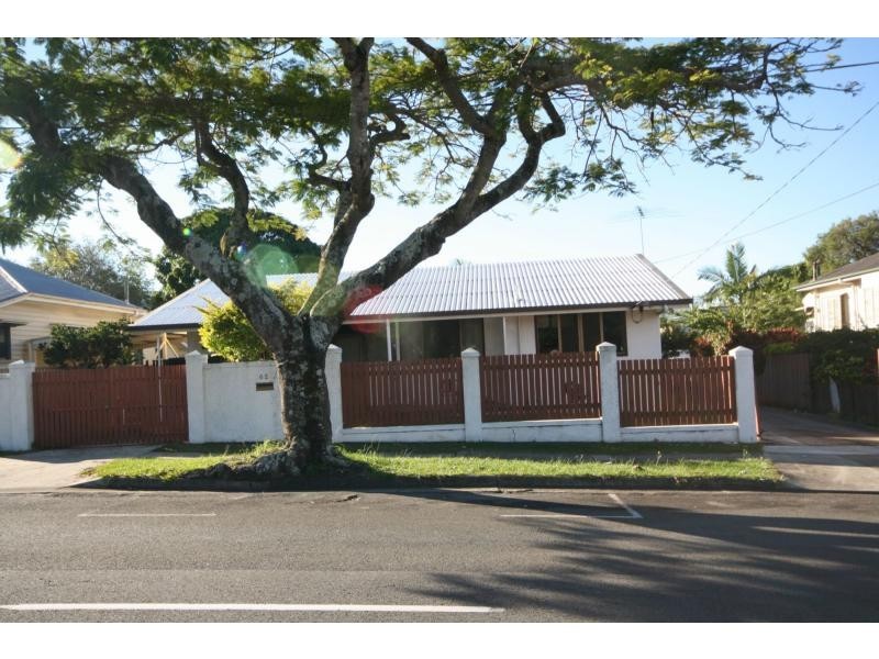 62 Anzac Avenue, Redcliffe QLD 4020