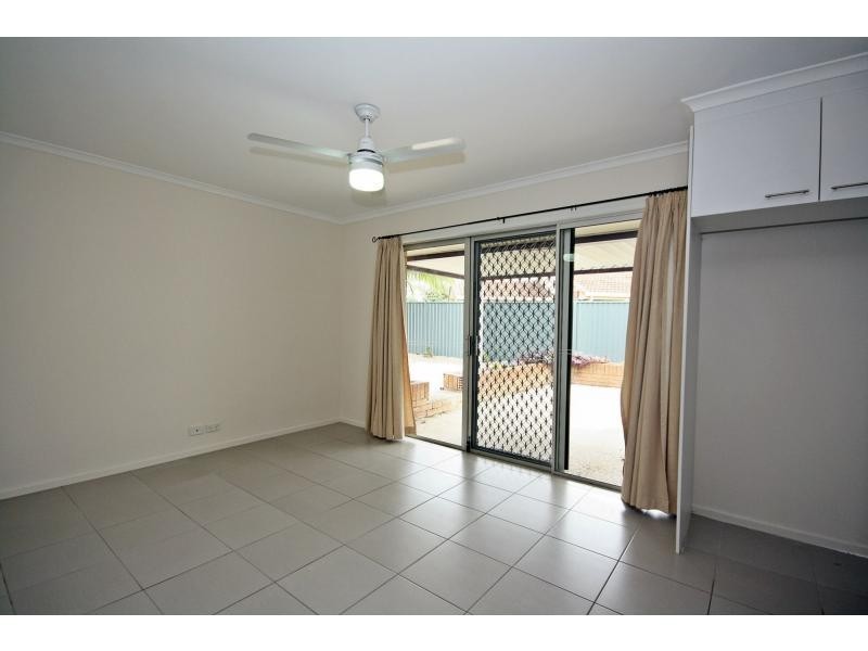 9 Vista Court, Newport QLD 4020