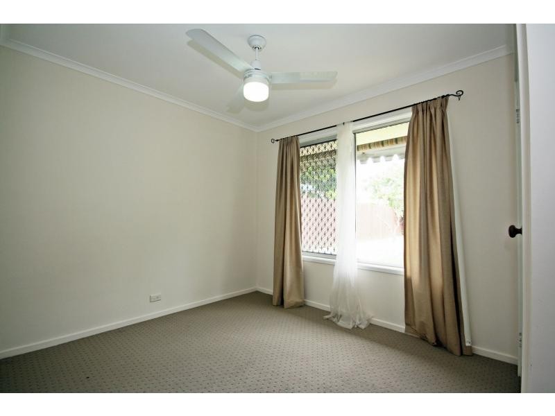 9 Vista Court, Newport QLD 4020