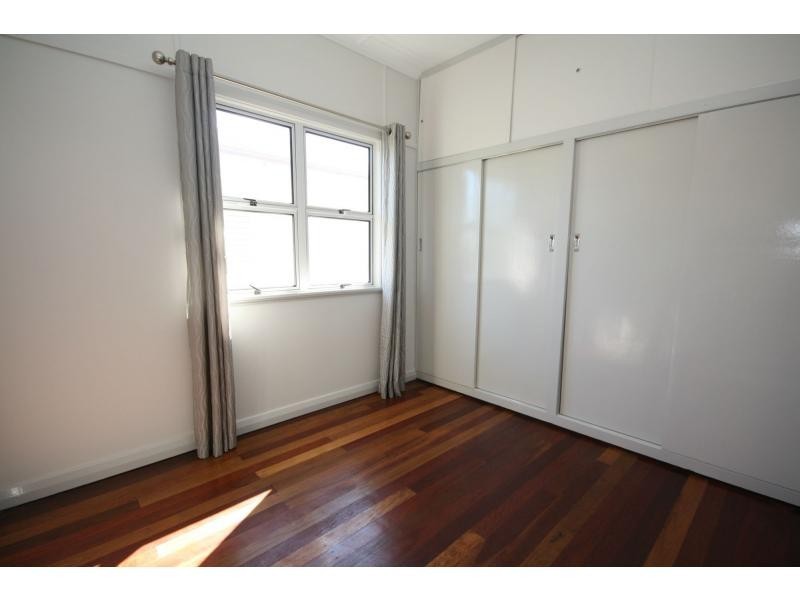 73 King Street, Woody Point QLD 4019