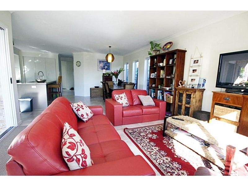 31 Kate Street, Woody Point QLD 4019