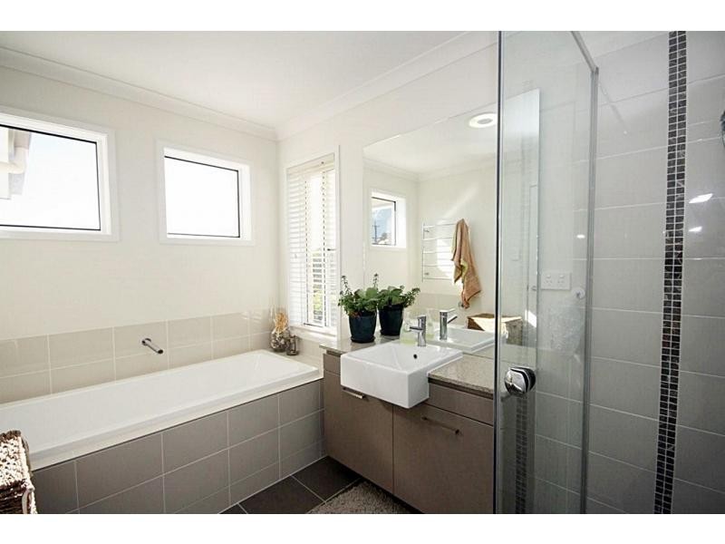 31 Kate Street, Woody Point QLD 4019