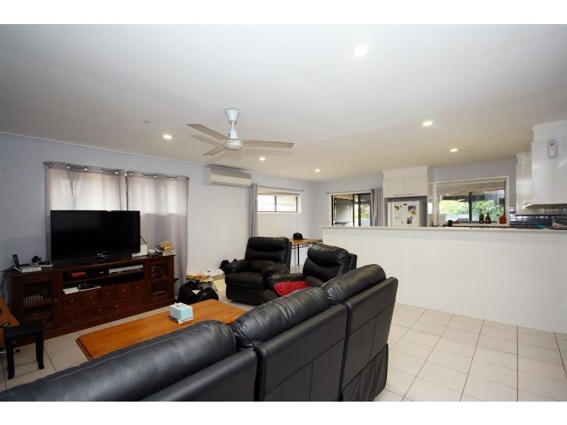 6 Pamrick Crescent, Clontarf QLD 4019