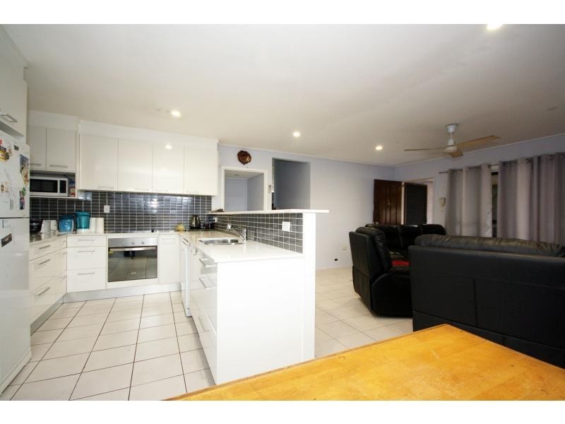 6 Pamrick Crescent, Clontarf QLD 4019