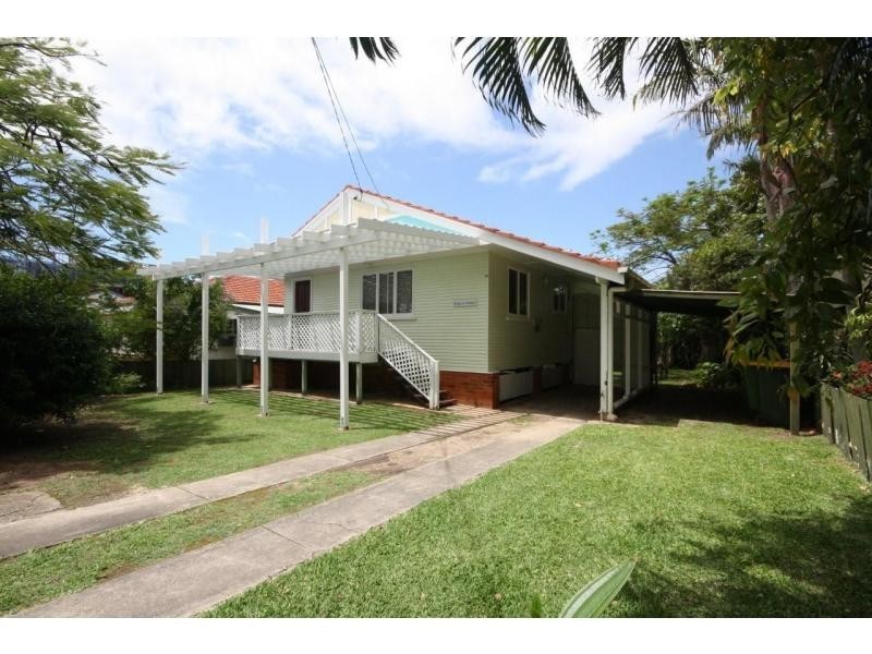 13a Robertson Ave, Margate QLD 4019