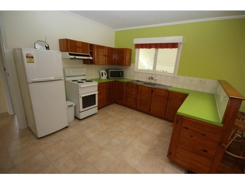 13a Robertson Ave, Margate QLD 4019