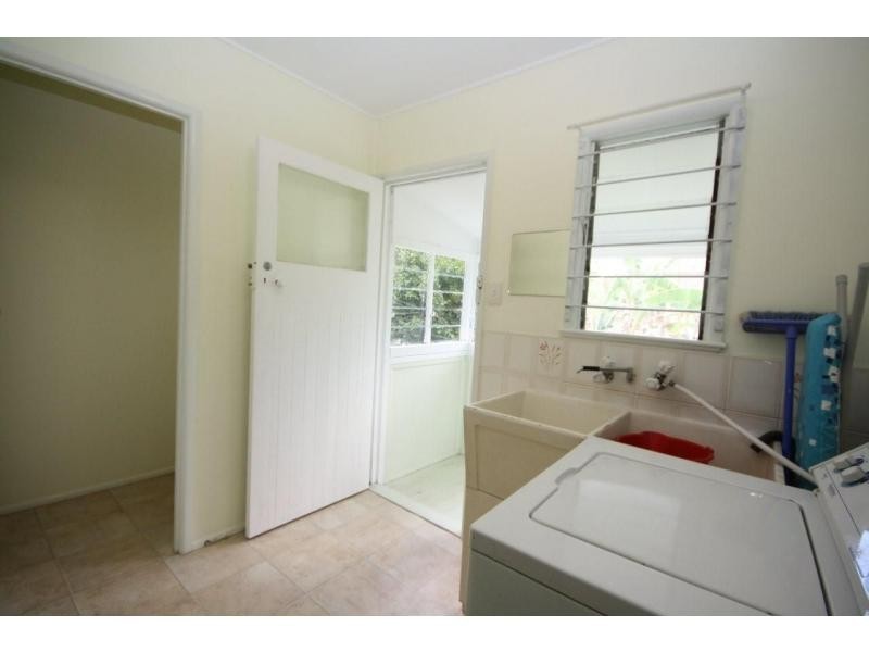 13a Robertson Ave, Margate QLD 4019