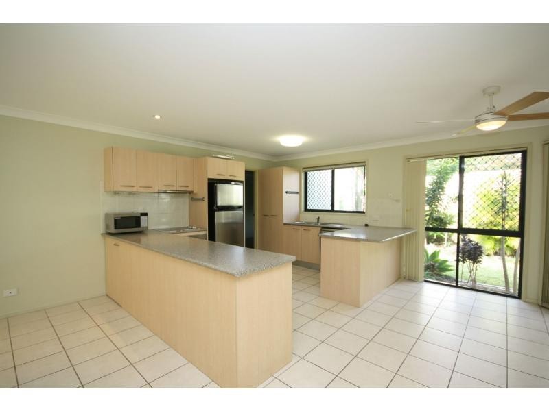 Unit 2/46 Georgina Street, Woody Point QLD 4019