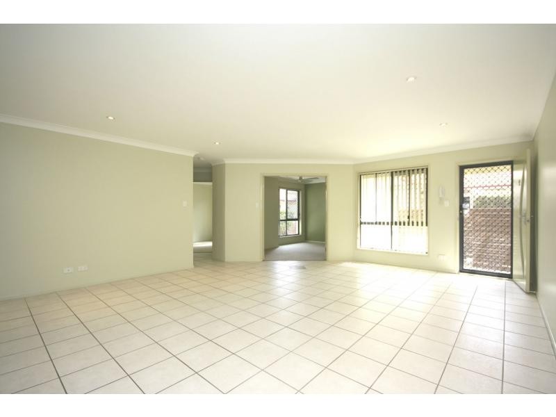 Unit 2/46 Georgina Street, Woody Point QLD 4019