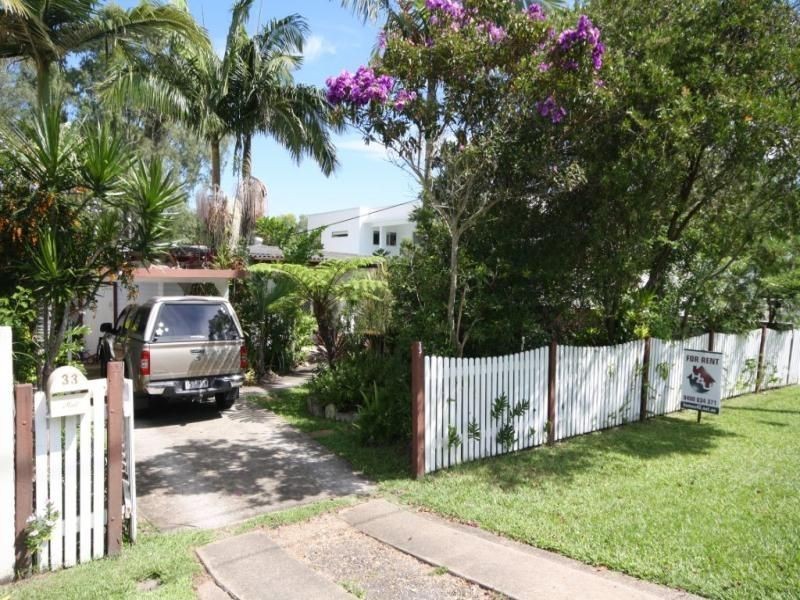 33 Bradley Road, Clontarf QLD 4019