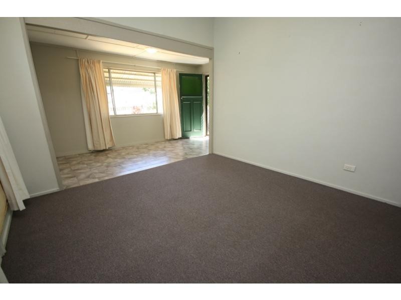 20 Donald Street, Woody Point QLD 4019
