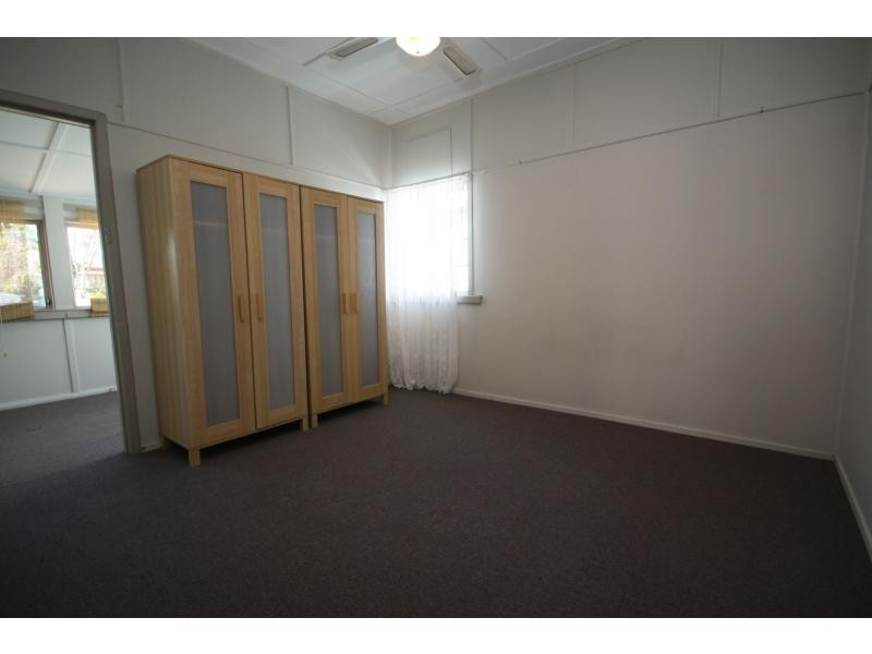 20 Donald Street, Woody Point QLD 4019