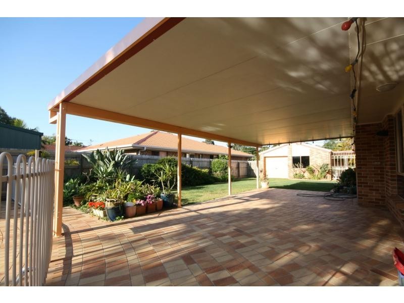 5 Benson Street, Scarborough QLD 4020