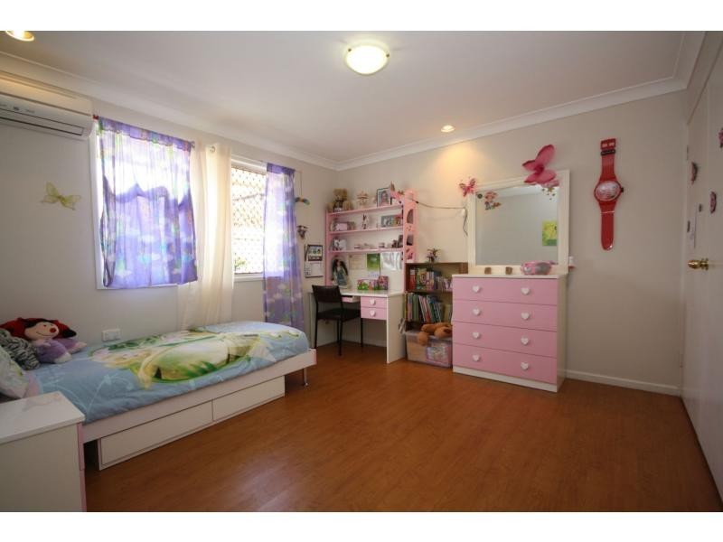 5 Benson Street, Scarborough QLD 4020