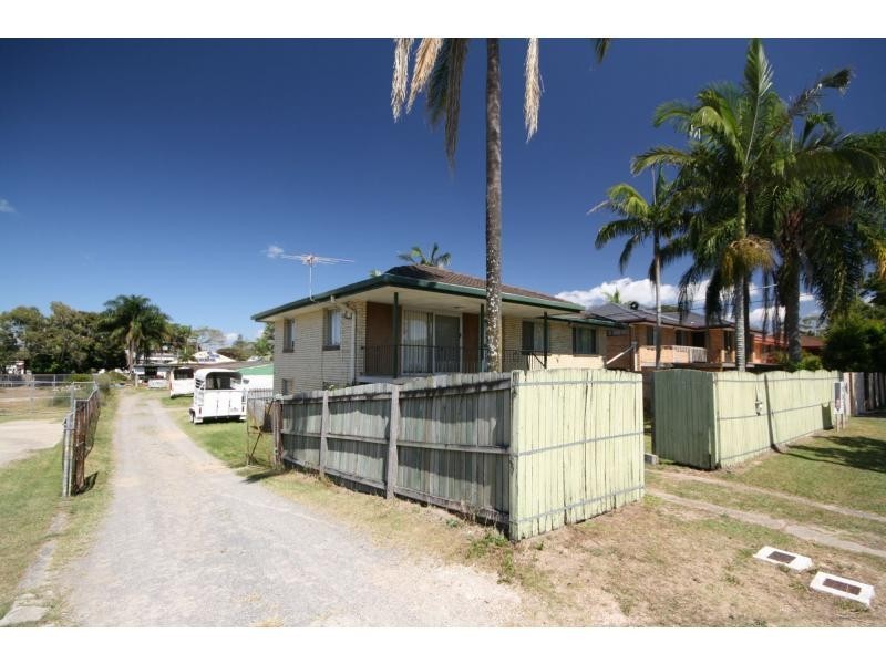 17 Knight Street, Redcliffe QLD 4020