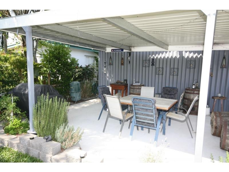 12 Knights Terrace, Margate QLD 4019