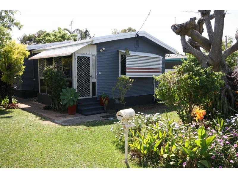 12 Knights Terrace, Margate QLD 4019