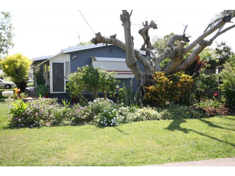 12 Knights Terrace, Margate QLD 4019