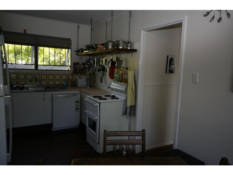 12 Knights Terrace, Margate QLD 4019