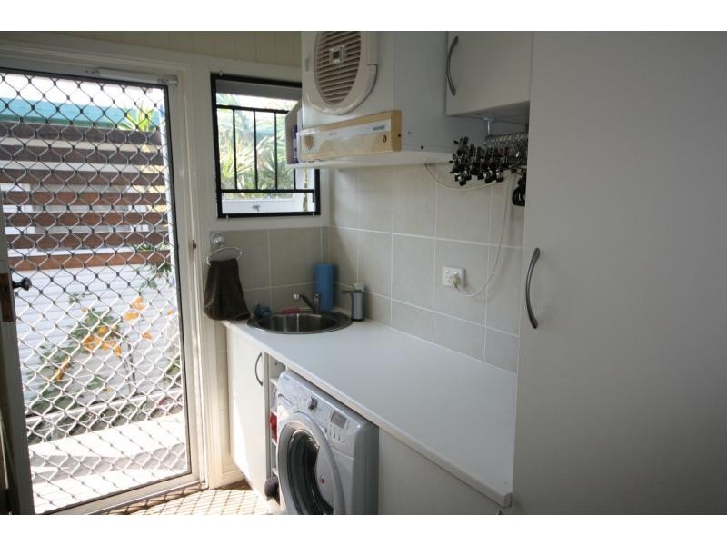 12 Knights Terrace, Margate QLD 4019