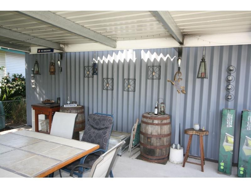 12 Knights Terrace, Margate QLD 4019