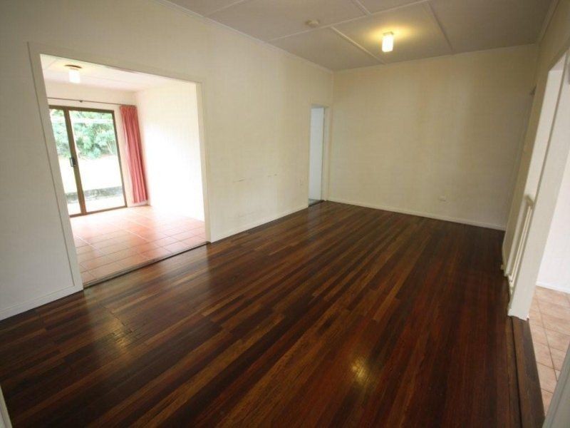 32 Bradley Road, Clontarf QLD 4019