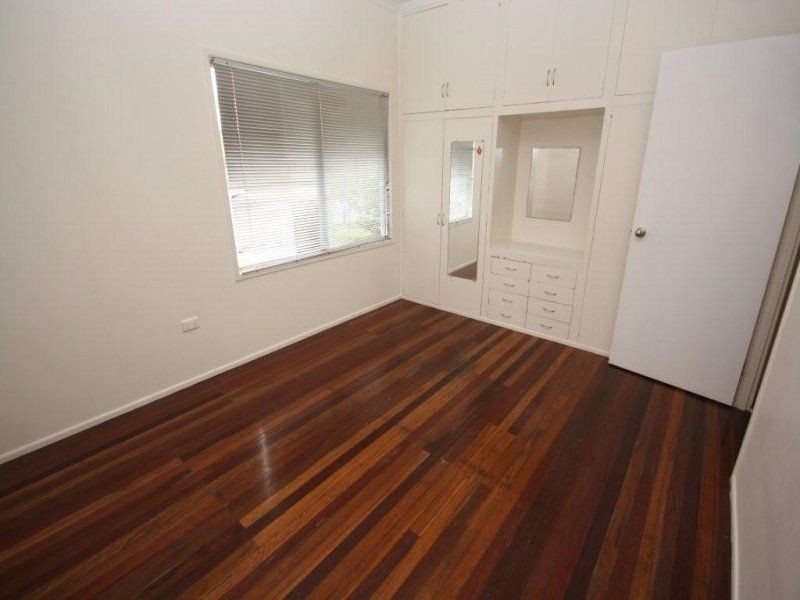 32 Bradley Road, Clontarf QLD 4019