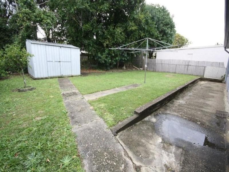 32 Bradley Road, Clontarf QLD 4019