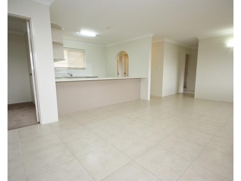 3/2 Osbourne Street, Scarborough QLD 4020