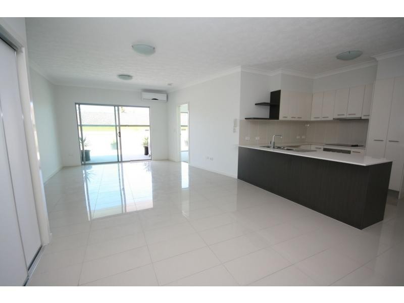 3/2 Beaconsfield Terrace, Margate QLD 4019