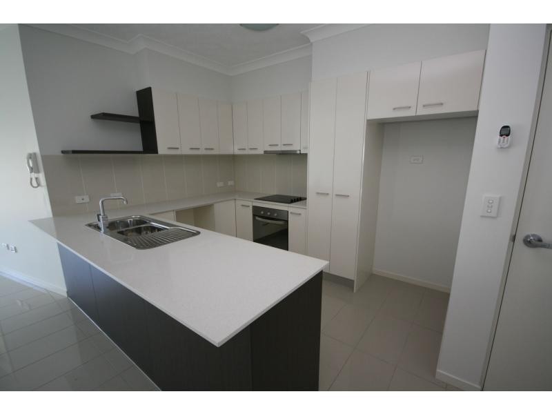 3/2 Beaconsfield Terrace, Margate QLD 4019