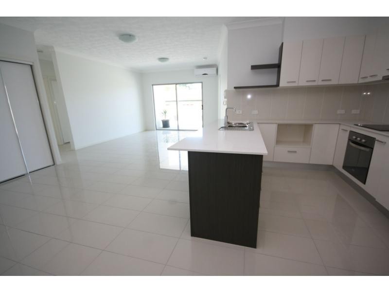 3/2 Beaconsfield Terrace, Margate QLD 4019