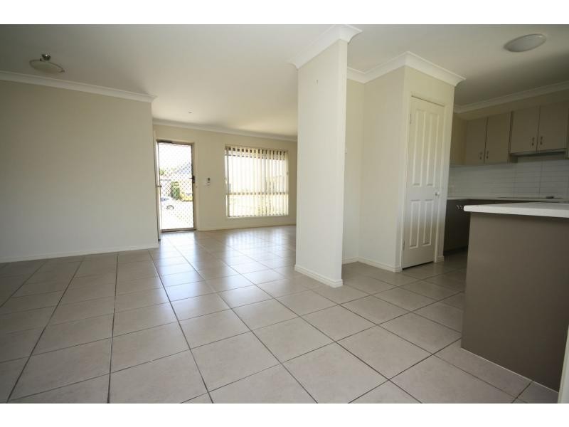 45 Amity Drive, Rothwell QLD 4022