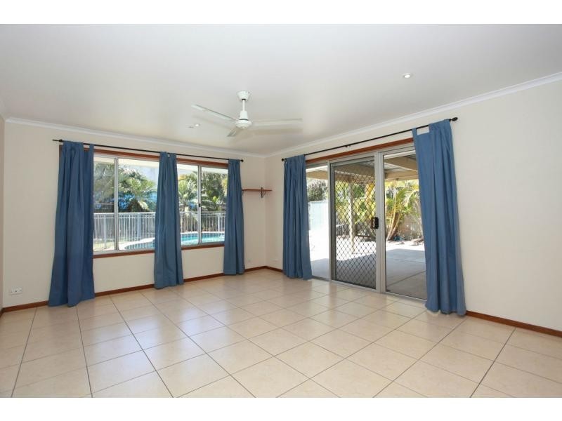 22 McGahey Street, Rothwell QLD 4022