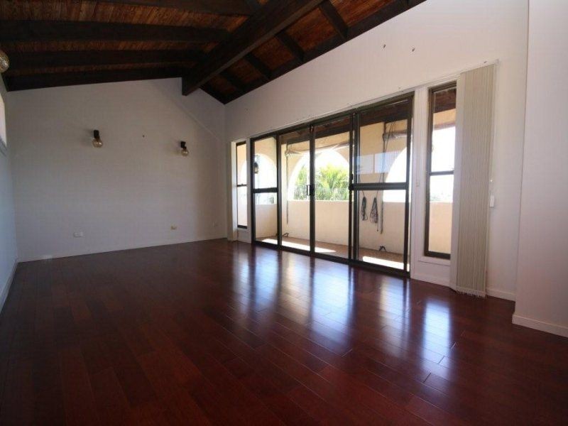 83 Endeavour Esplanade, Newport QLD 4020