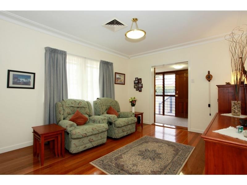 20 Hobbs Street, Scarborough QLD 4020