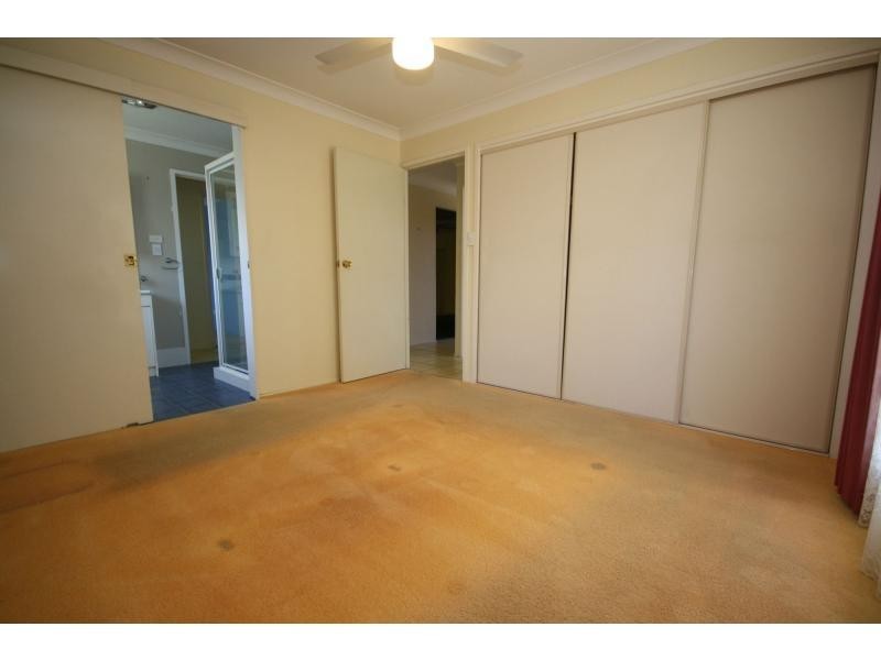 4 Hampshire Street, Kippa-ring QLD 4021