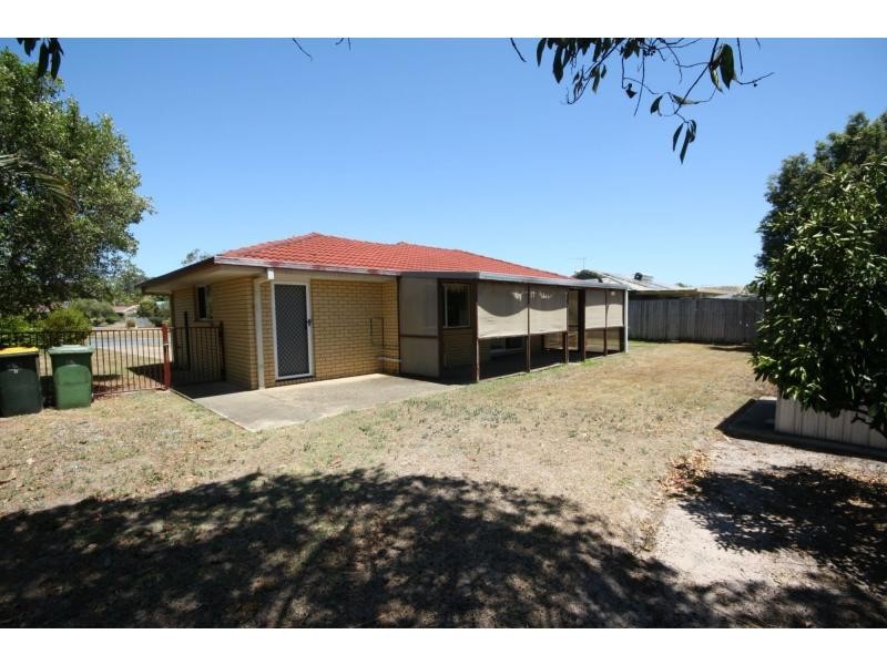 4 Hampshire Street, Kippa-ring QLD 4021