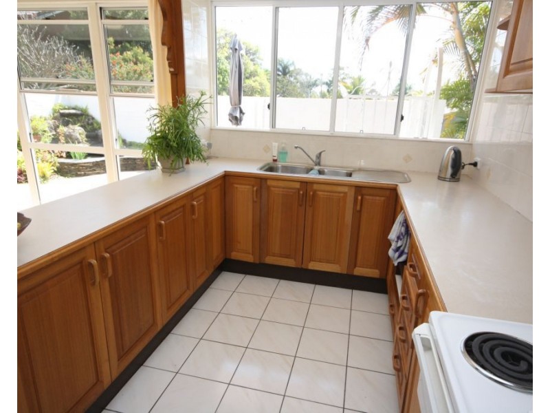 7 Buckley Road, Scarborough QLD 4020