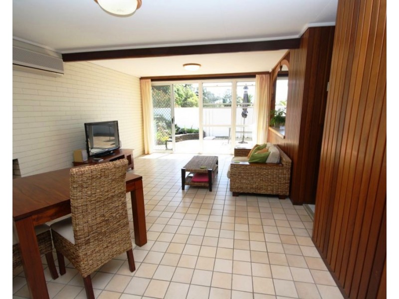 7 Buckley Road, Scarborough QLD 4020